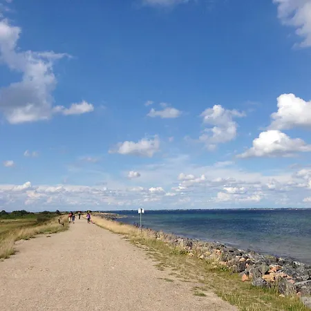 Doppelhaushaelfte Thora Apartment Niesgrau