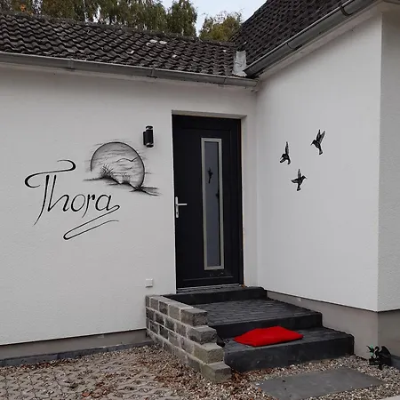 Apartment Doppelhaushaelfte Thora